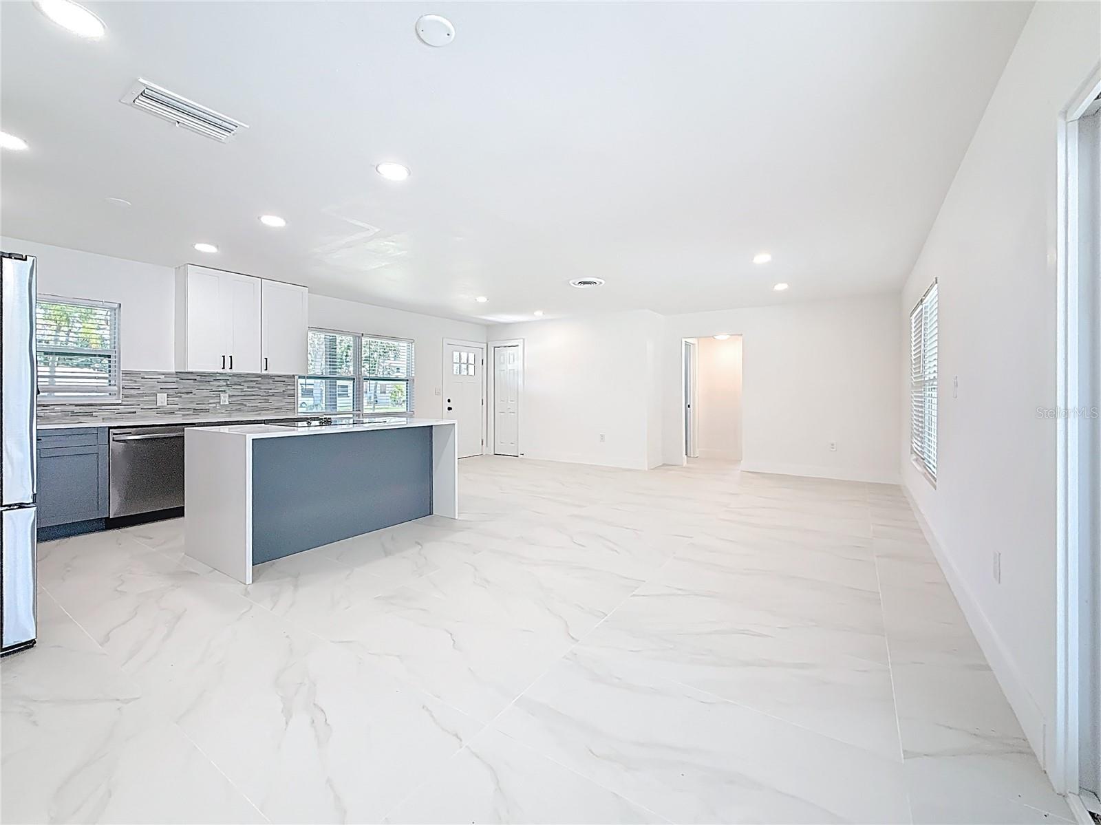 SHORE ACRES OVERLOOK SEC - Residential Lease