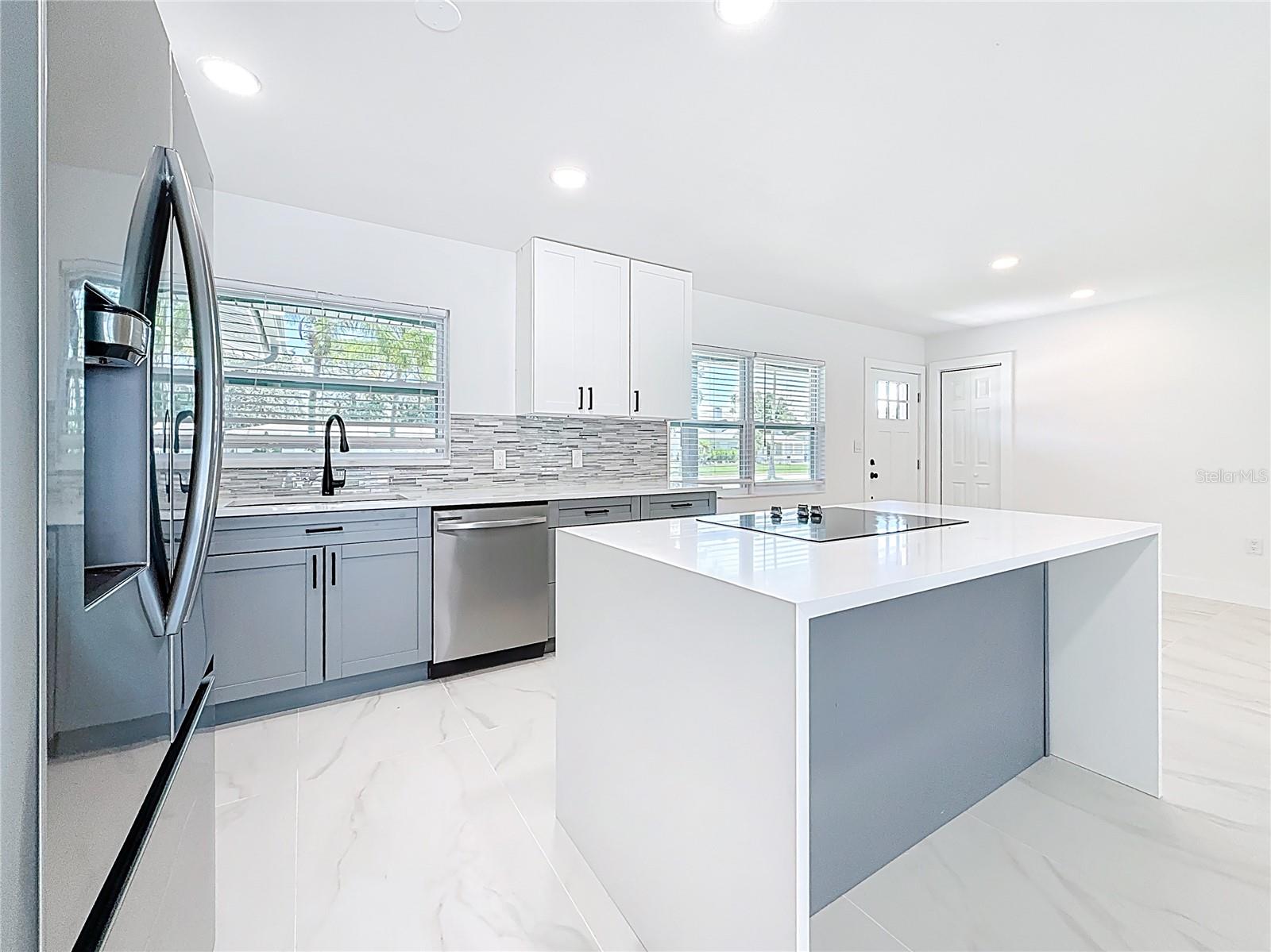 SHORE ACRES OVERLOOK SEC - Residential Lease