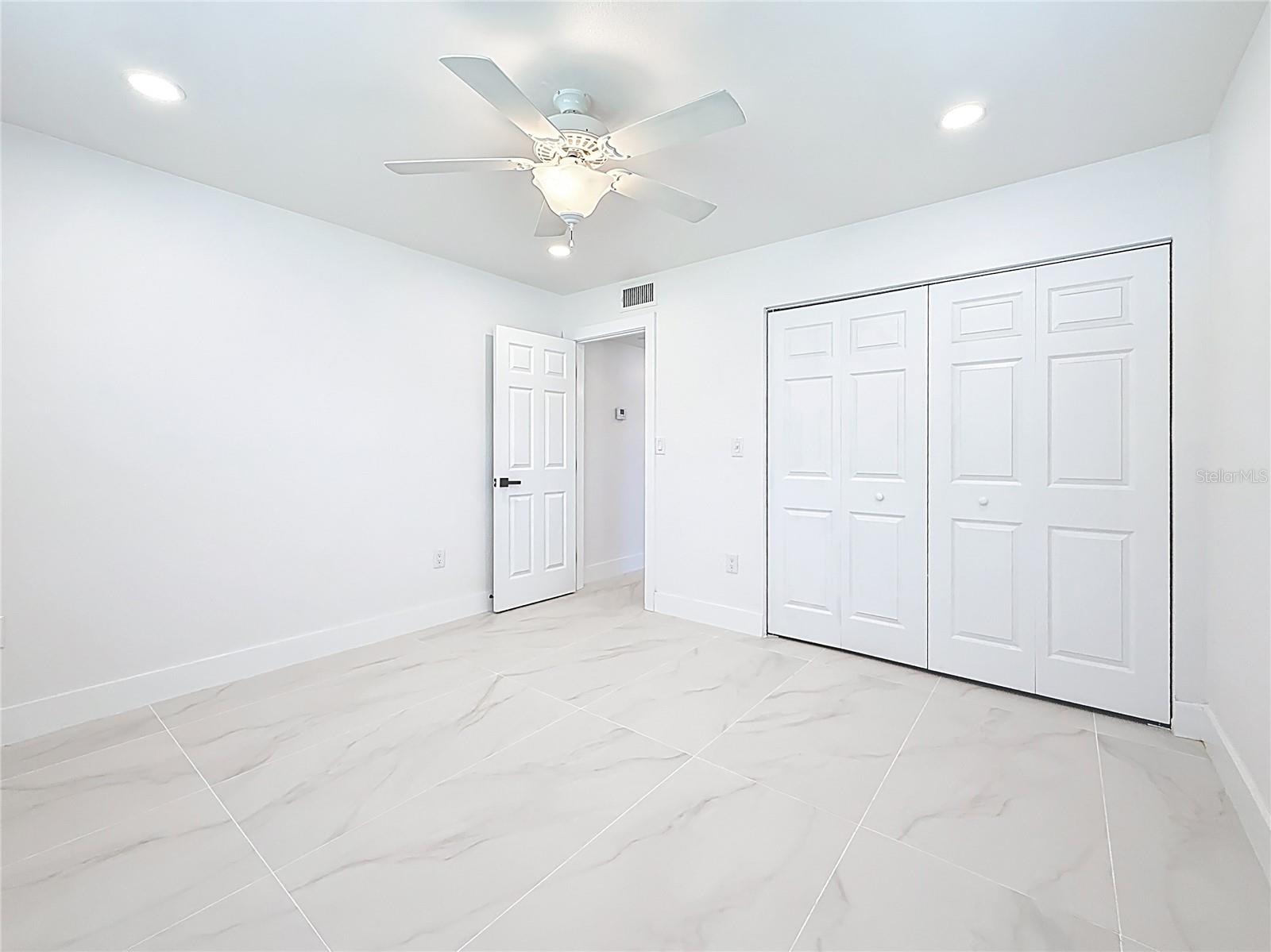 SHORE ACRES OVERLOOK SEC - Residential Lease