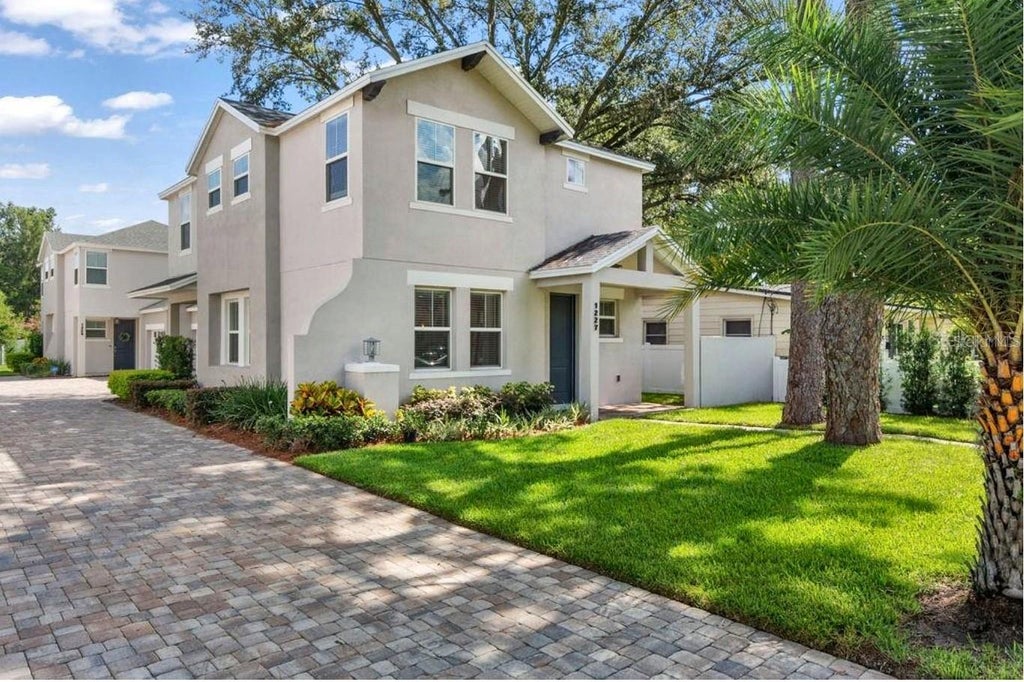 Photo of 1227 E Muriel Street, Orlando, FL 32806 (MLS # O6453412)