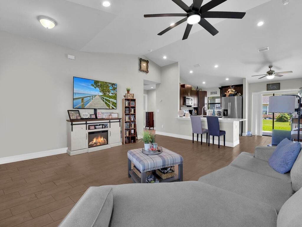 Photo of 1322 NW 10th Terrace, Cape Coral, FL 33993 (MLS # C7515490)