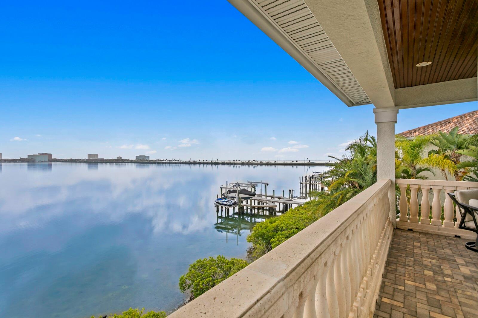 THE RESERVE OF OLD TAMPA BAY - Residential