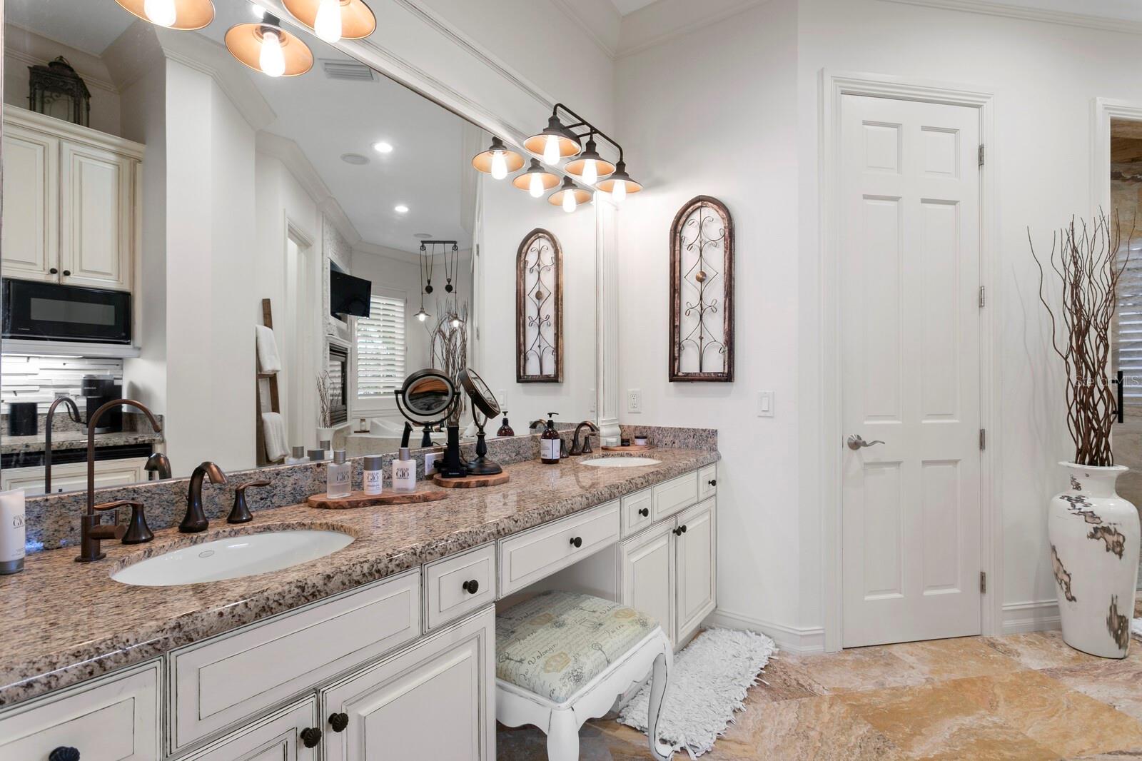 THE RESERVE OF OLD TAMPA BAY - Residential