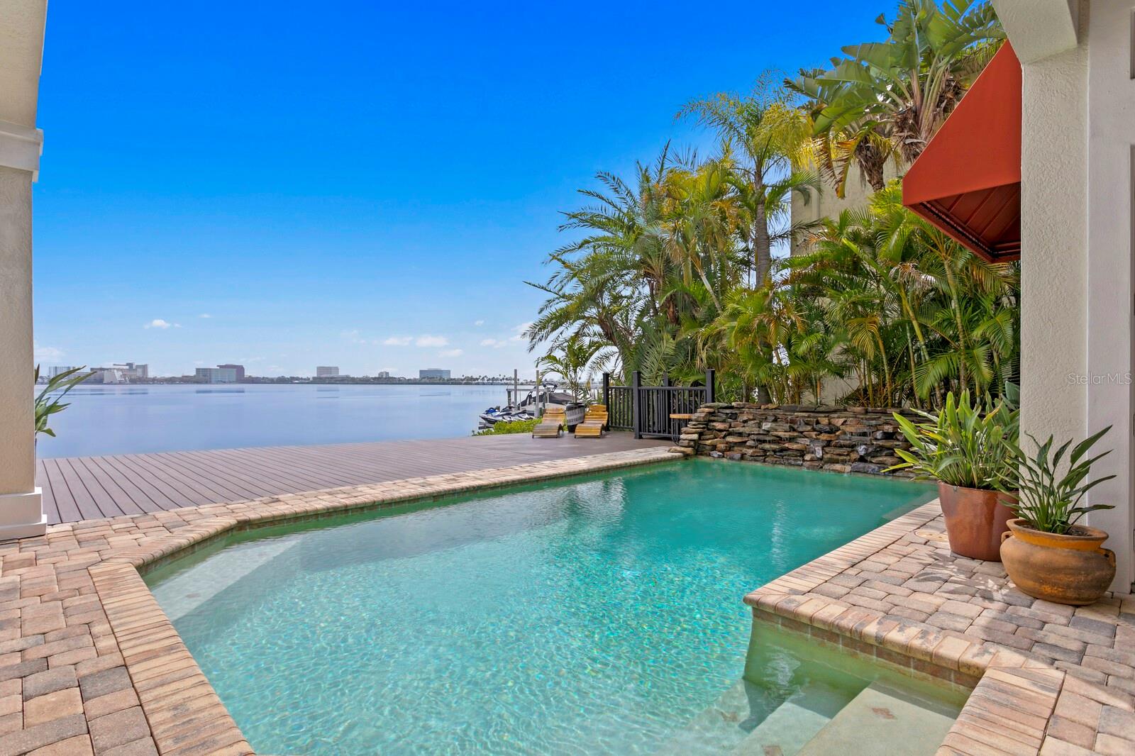 THE RESERVE OF OLD TAMPA BAY - Residential