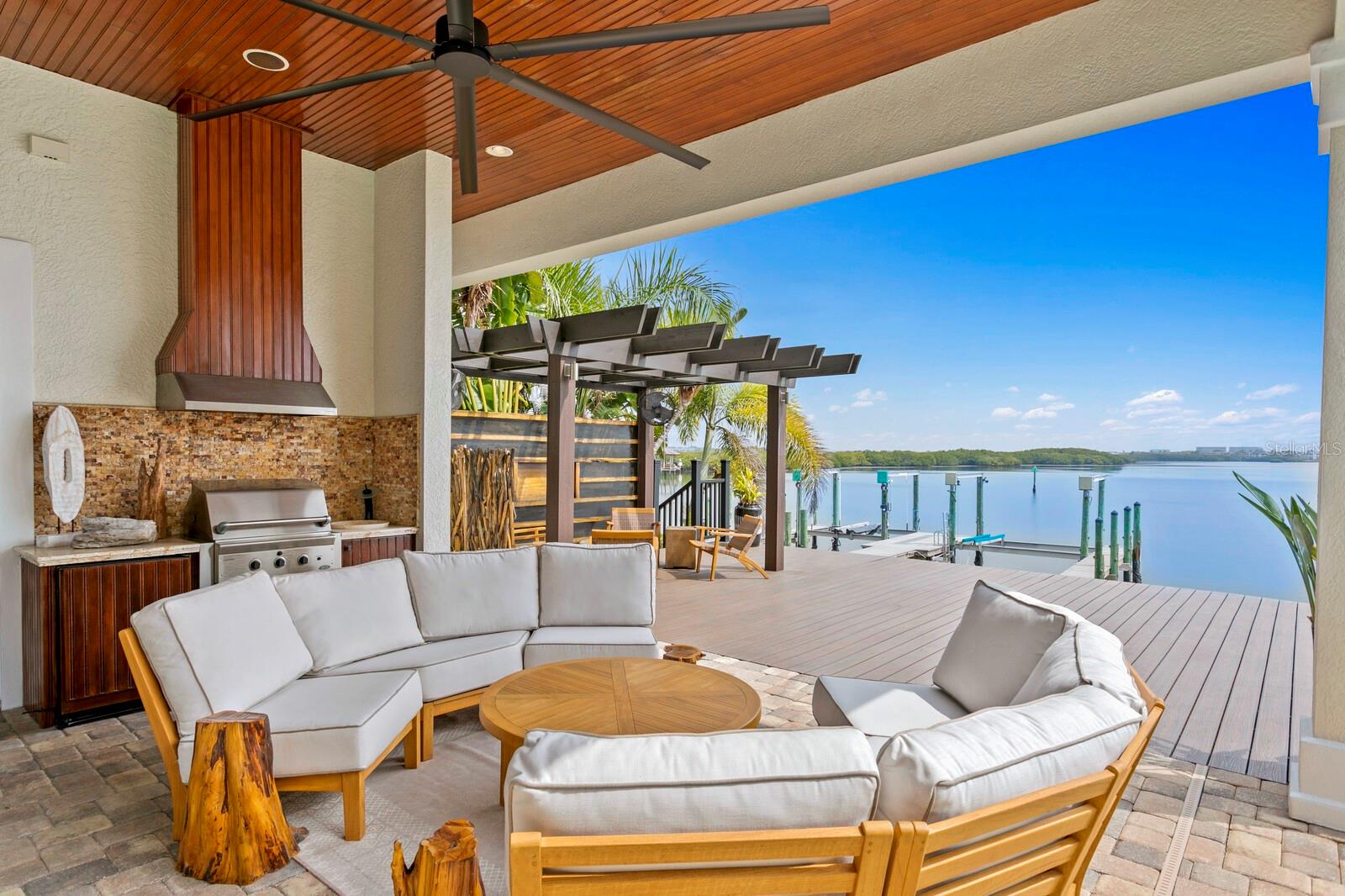 THE RESERVE OF OLD TAMPA BAY - Residential