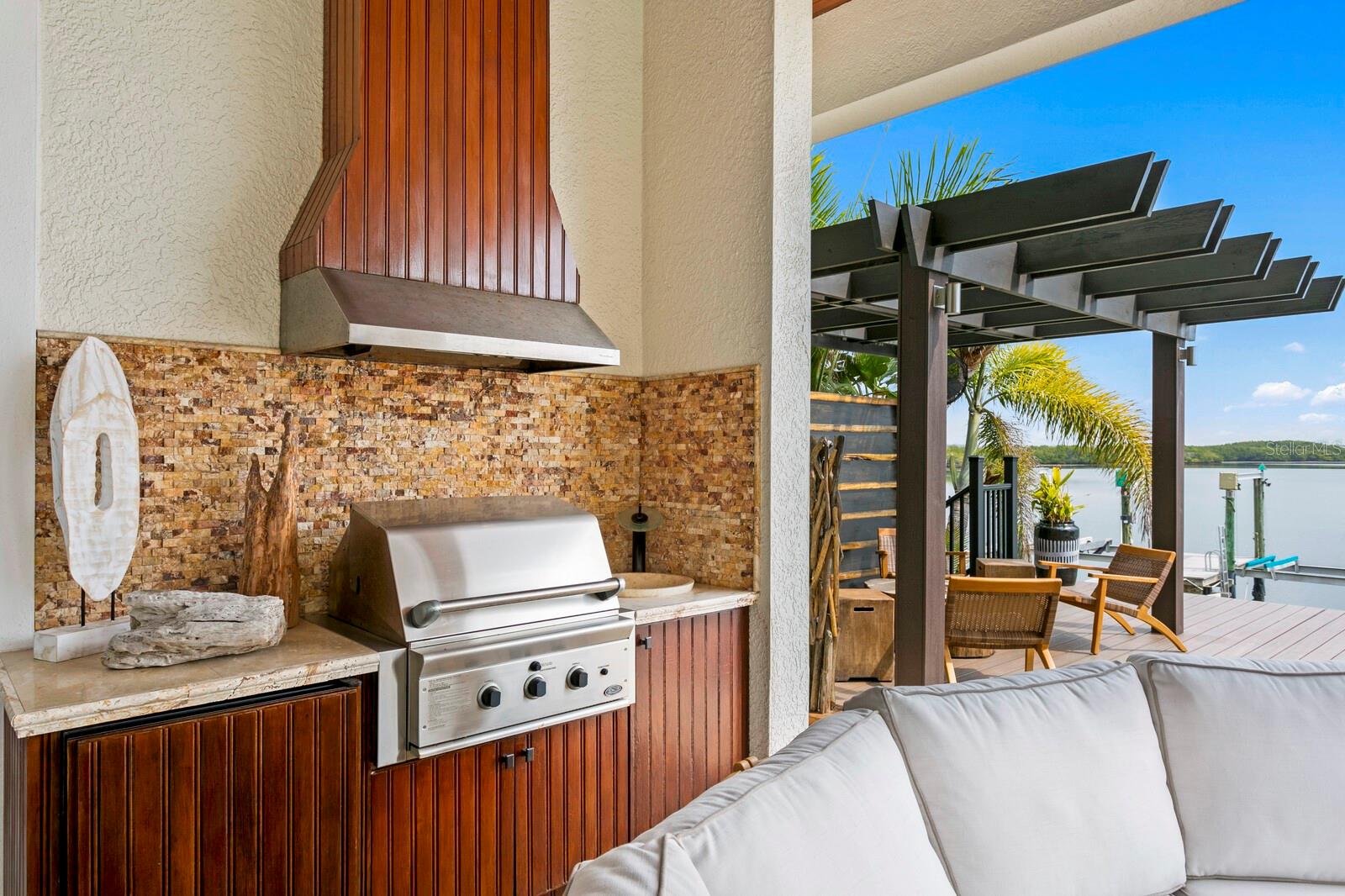 THE RESERVE OF OLD TAMPA BAY - Residential