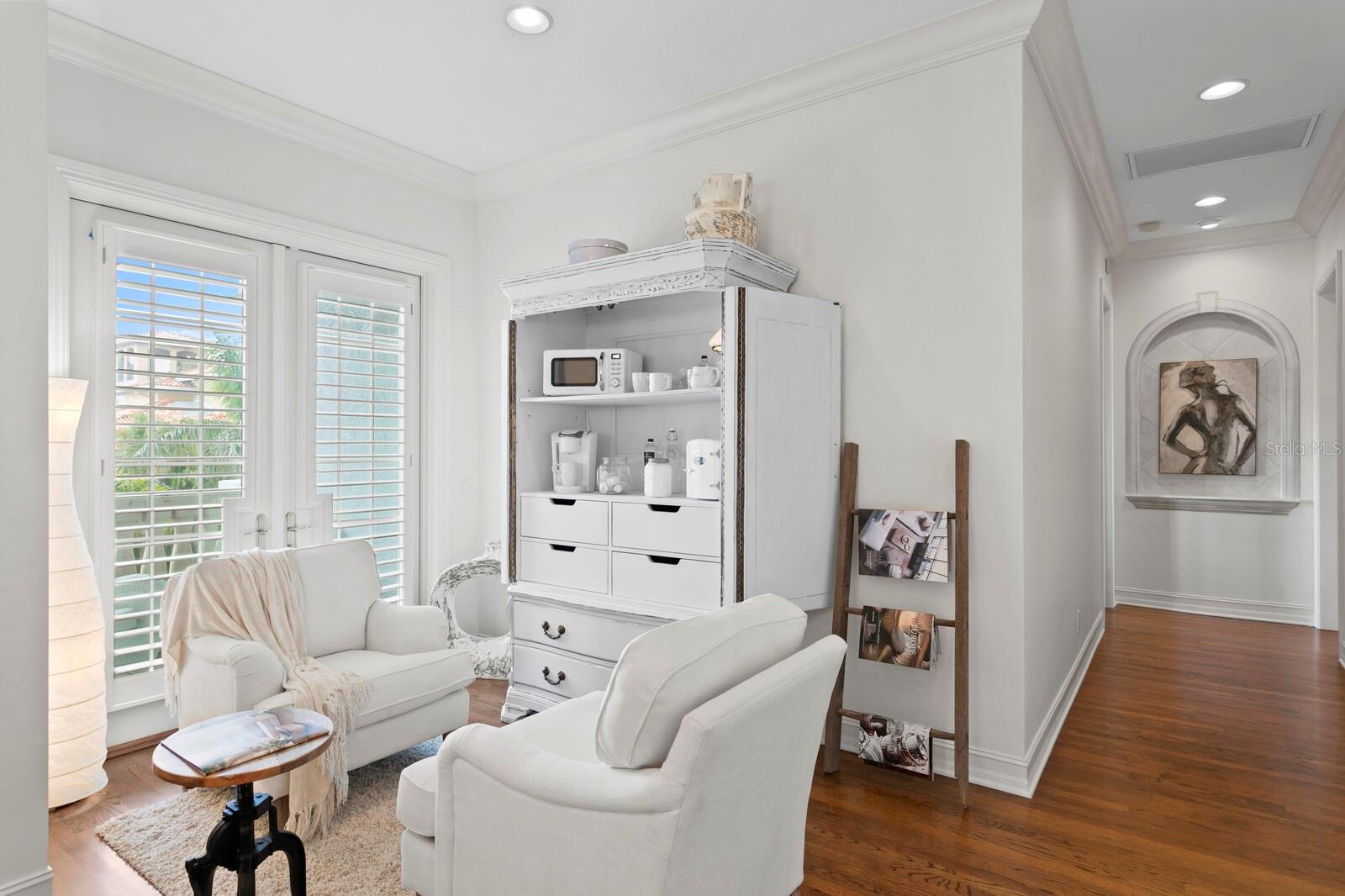 THE RESERVE OF OLD TAMPA BAY - Residential