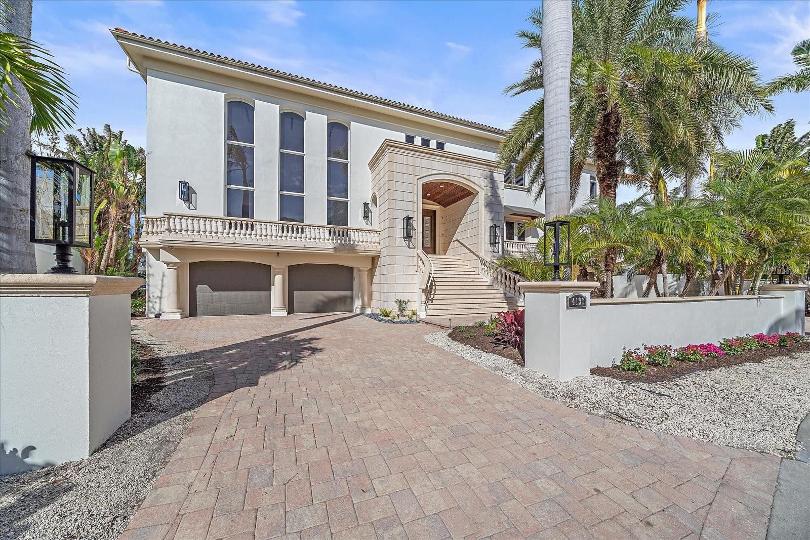 4136 ROBERTS POINT CIRCLE