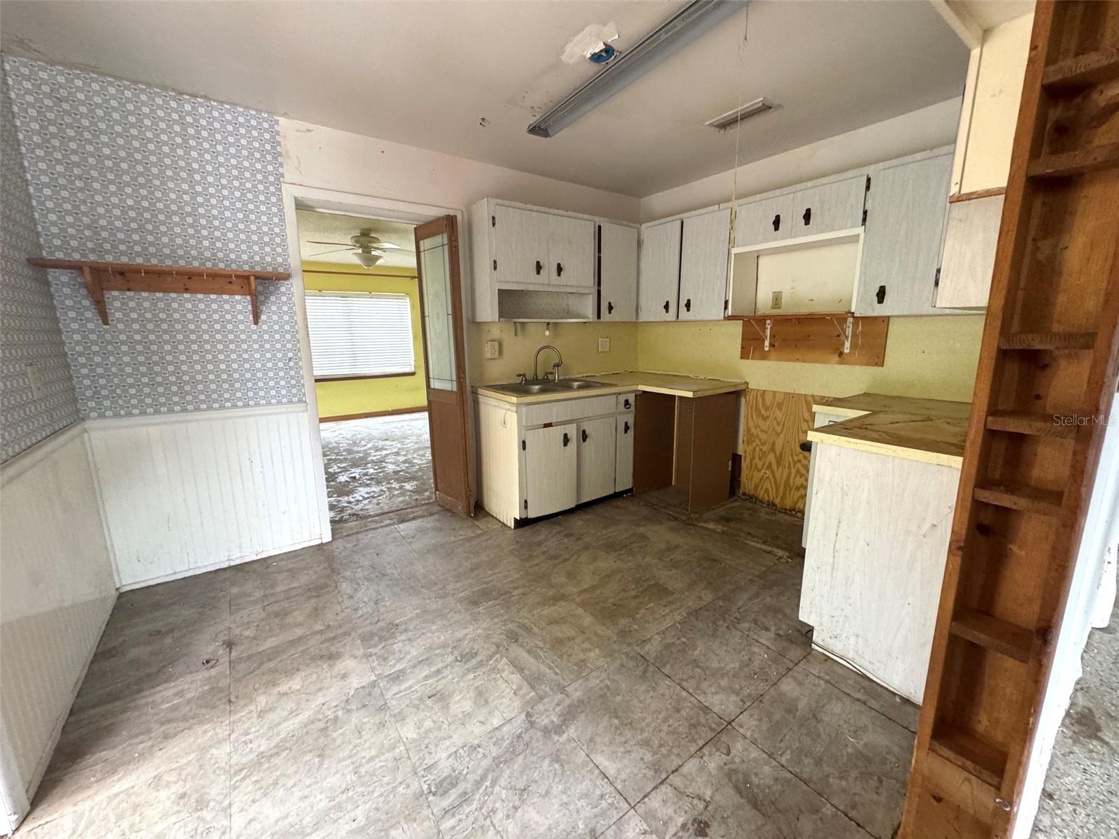 FAIRLAWN PARK UNITS 4 & 5 - Residential