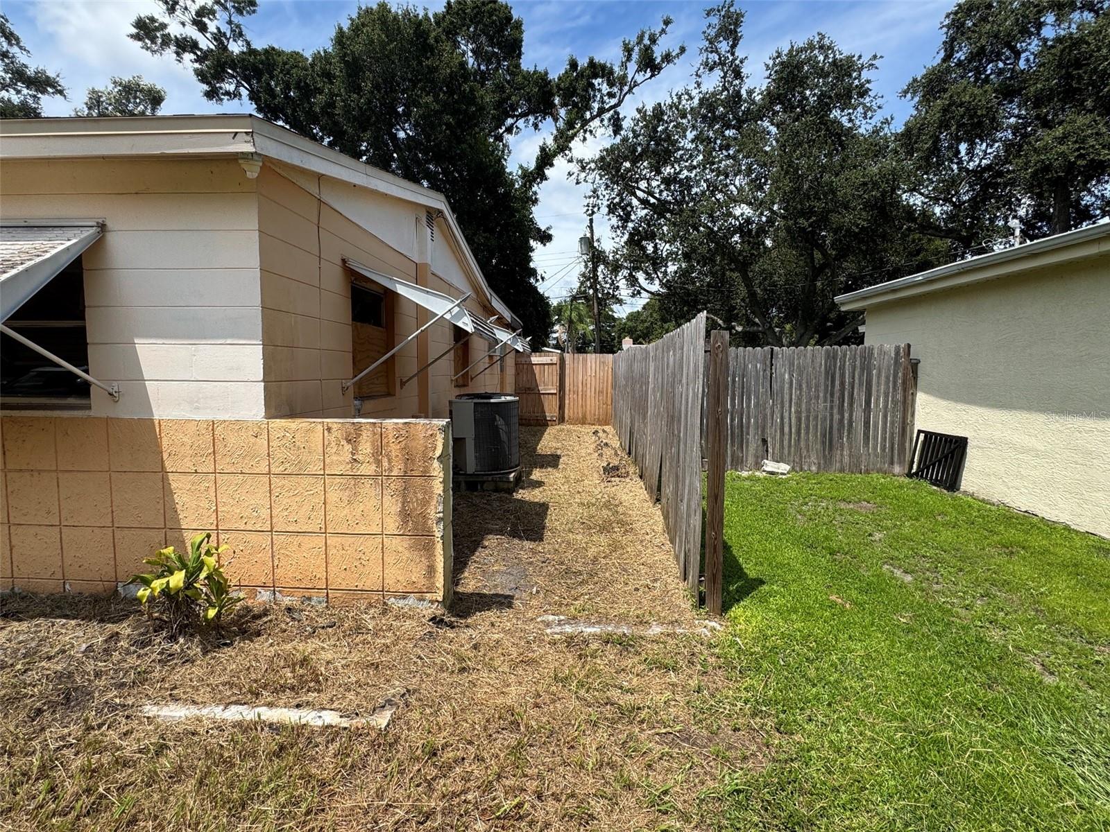FAIRLAWN PARK UNITS 4 & 5 - Residential