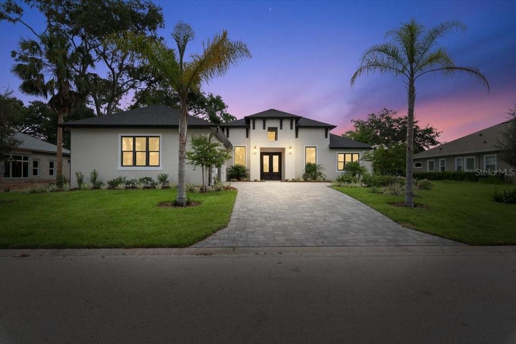 Photo of 17 Old Oak Drive N, Palm Coast, FL 32137 (MLS # O6326042)