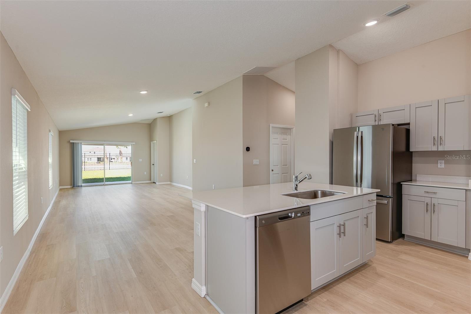 766 AMBLESIDE DRIVE