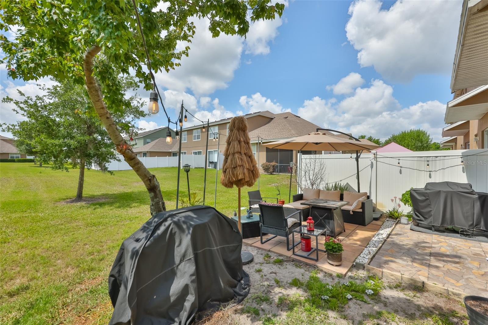 CHELSEA OAKS - Residential