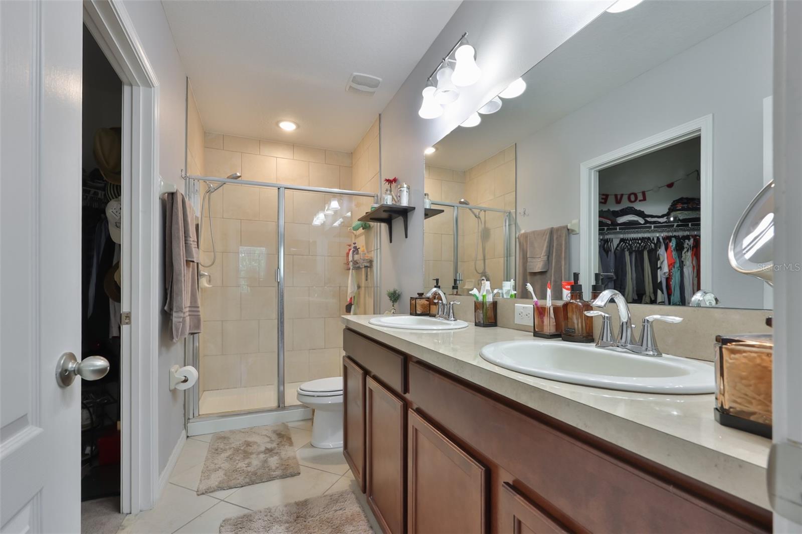CHELSEA OAKS - Residential