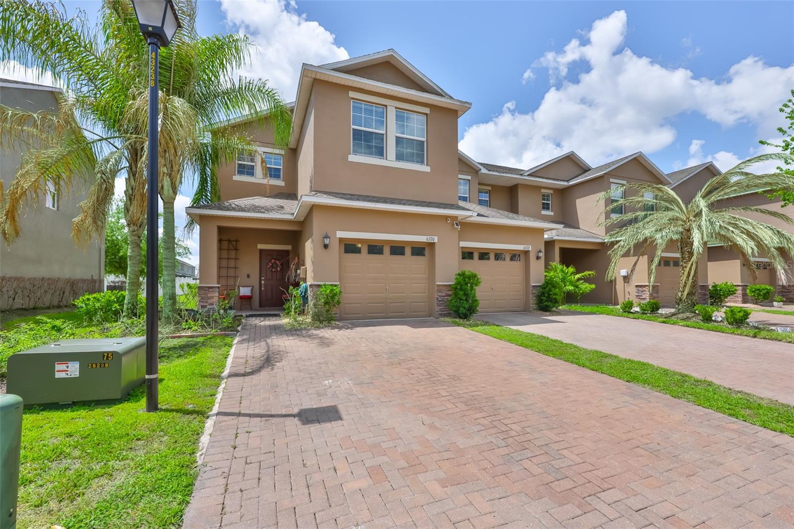 CHELSEA OAKS - Residential