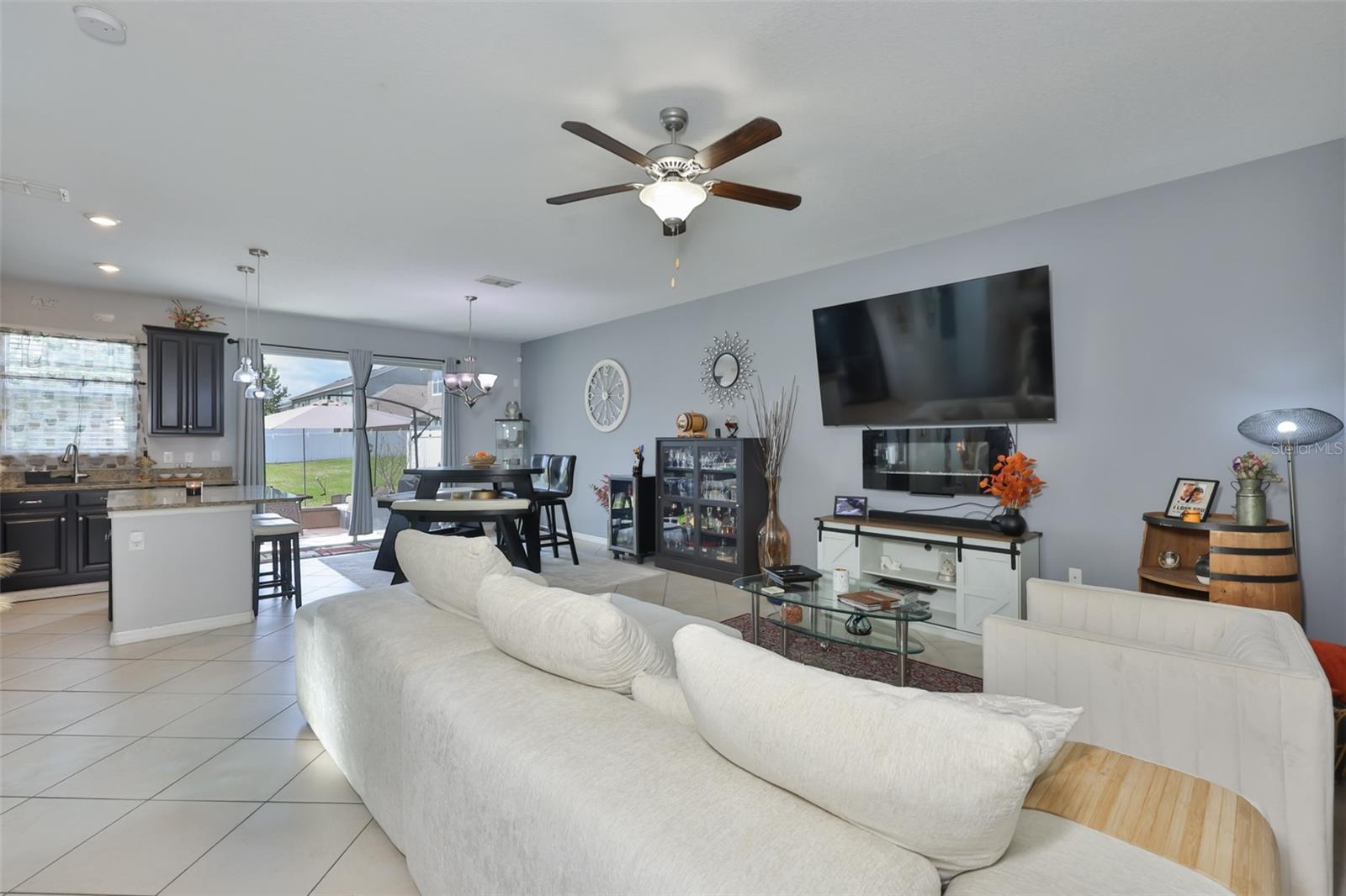 CHELSEA OAKS - Residential