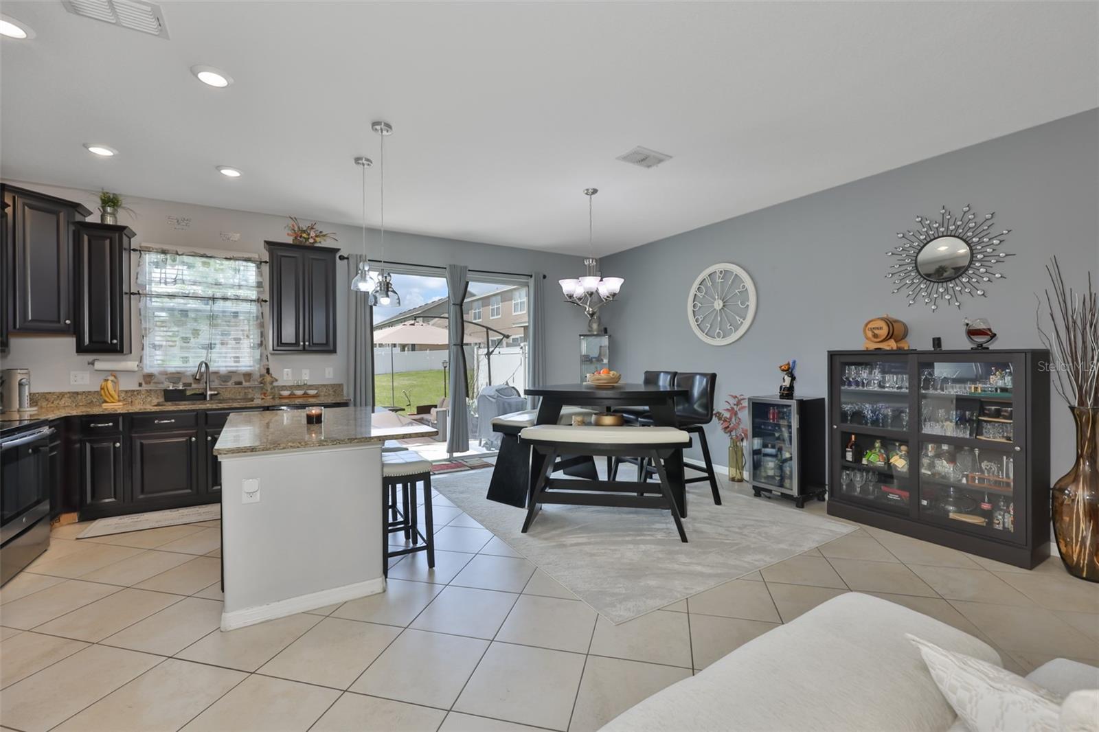 CHELSEA OAKS - Residential