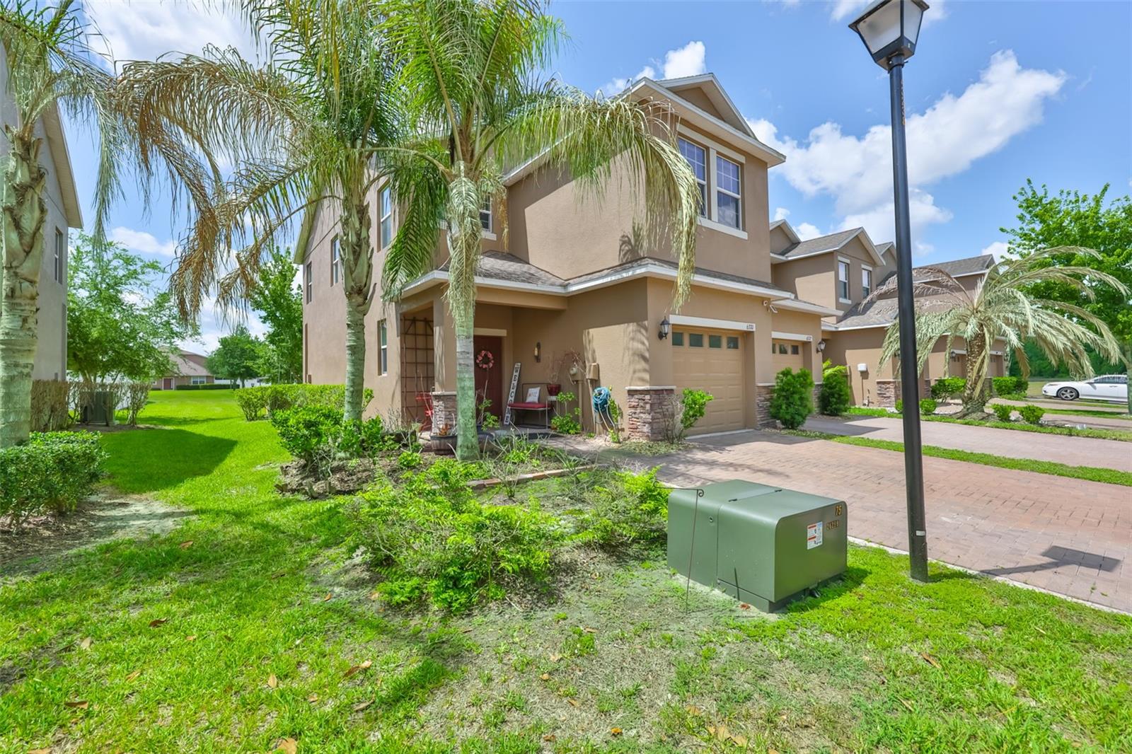 CHELSEA OAKS - Residential