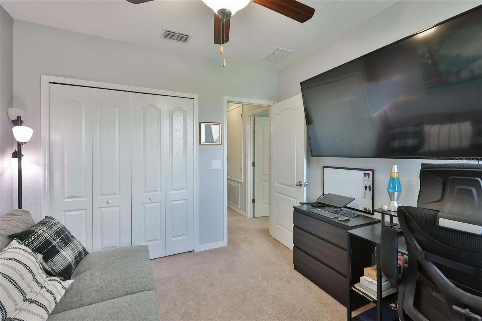 CHELSEA OAKS - Residential
