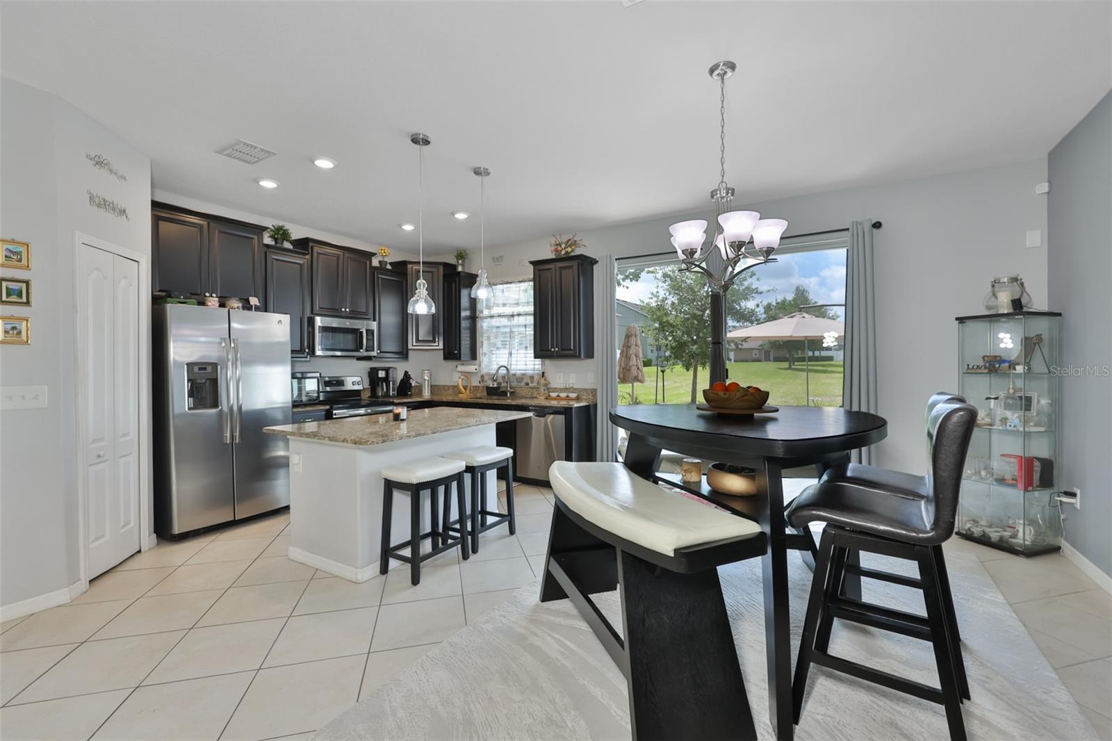 CHELSEA OAKS - Residential