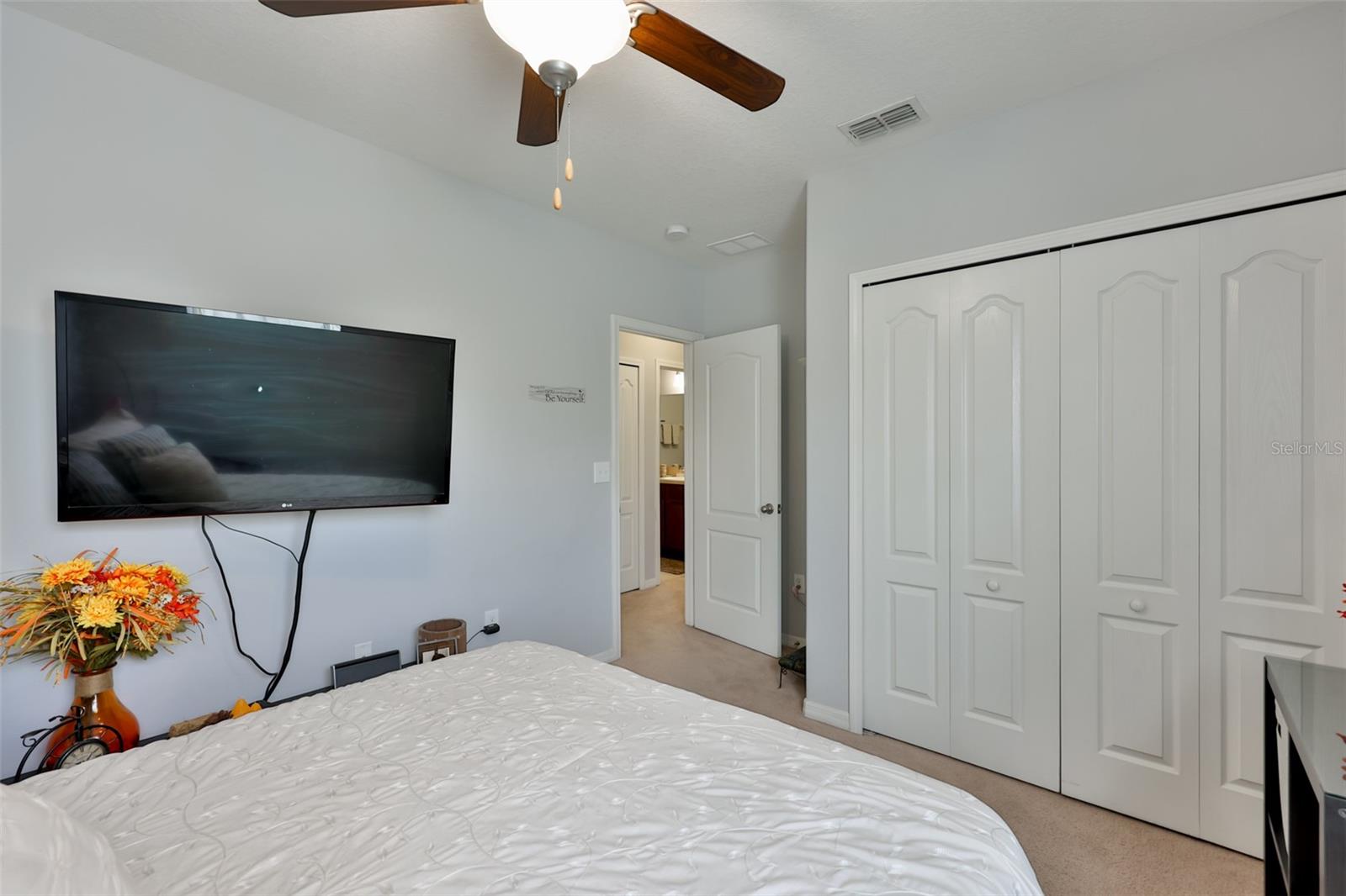 CHELSEA OAKS - Residential
