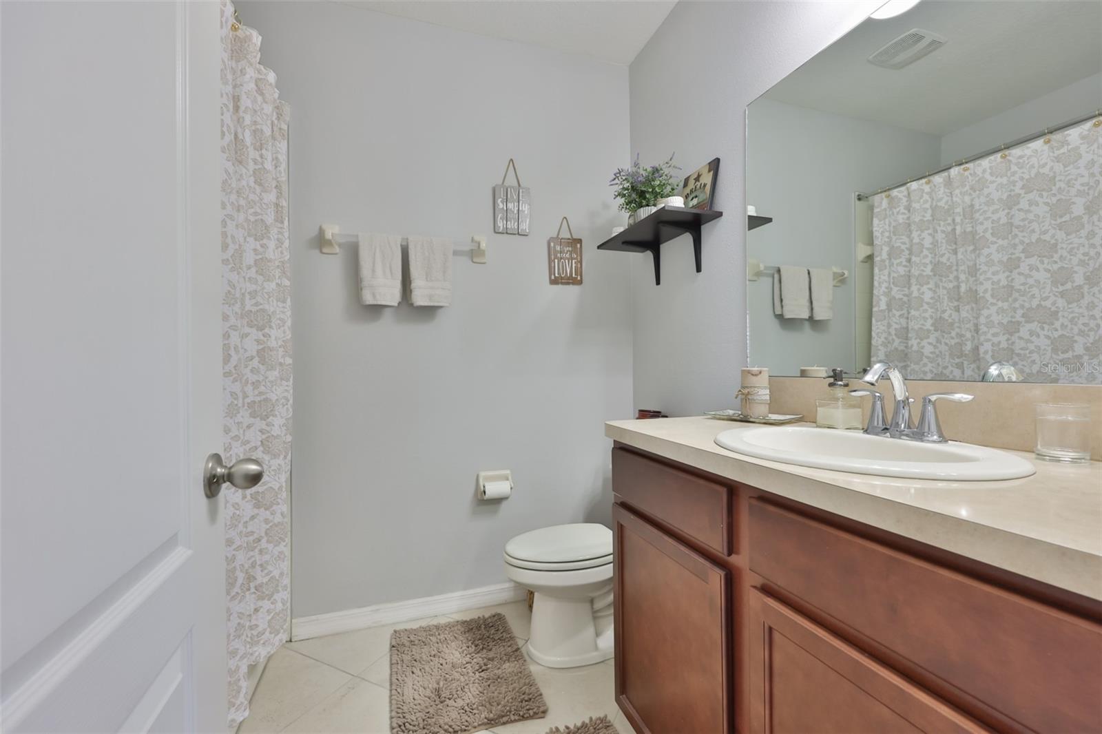 CHELSEA OAKS - Residential