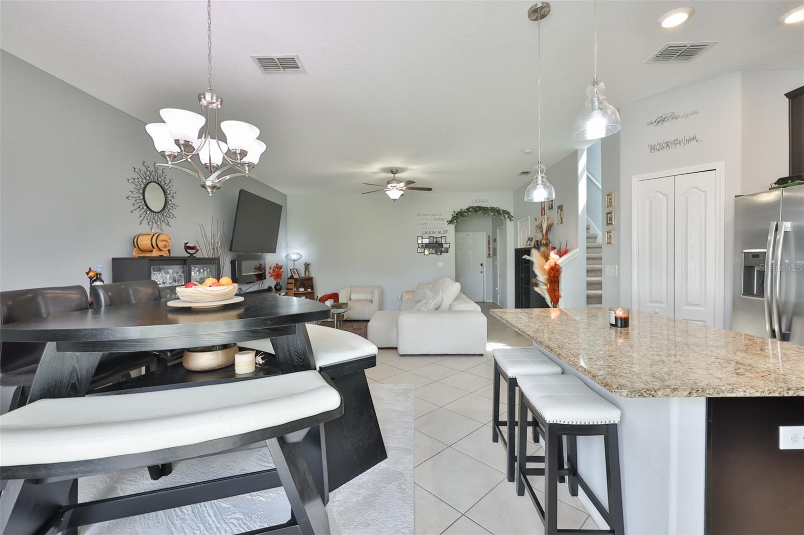 CHELSEA OAKS - Residential