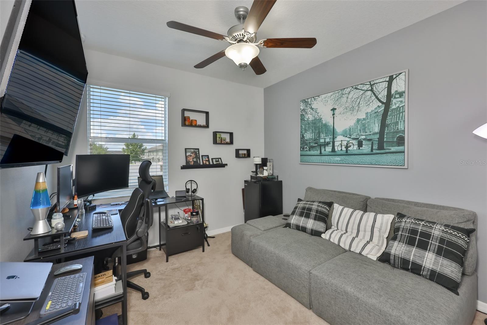 CHELSEA OAKS - Residential