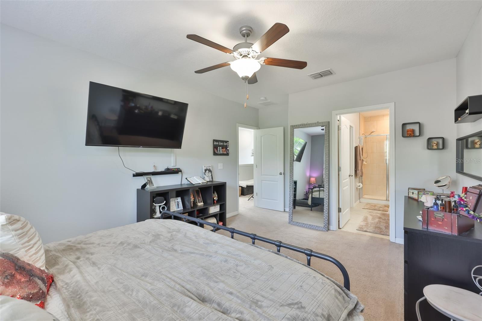 CHELSEA OAKS - Residential