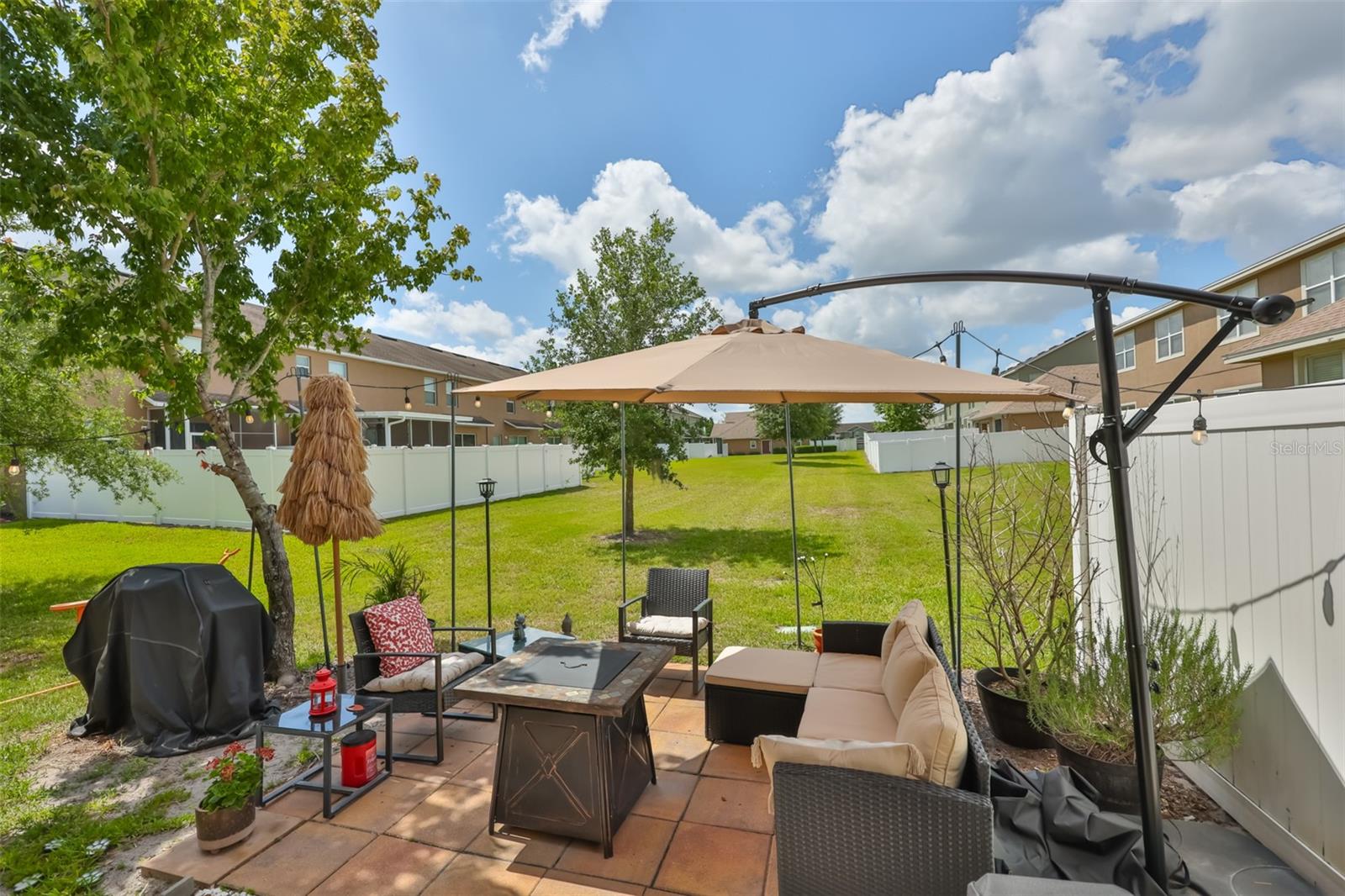 CHELSEA OAKS - Residential