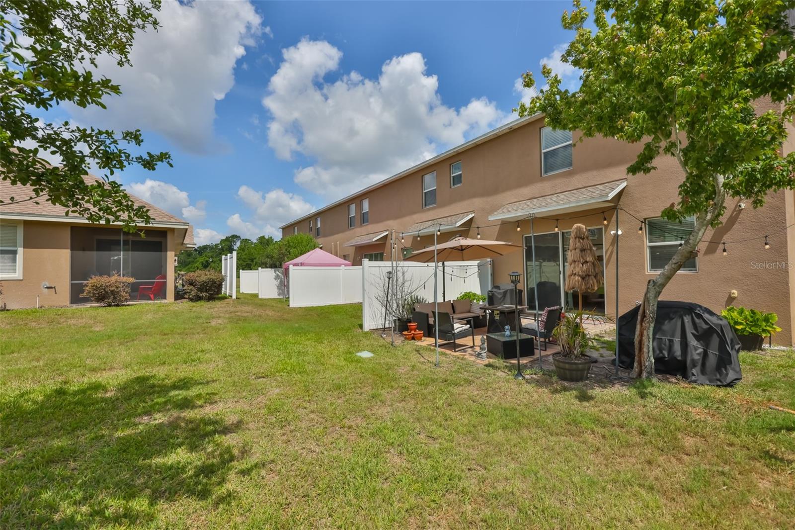CHELSEA OAKS - Residential