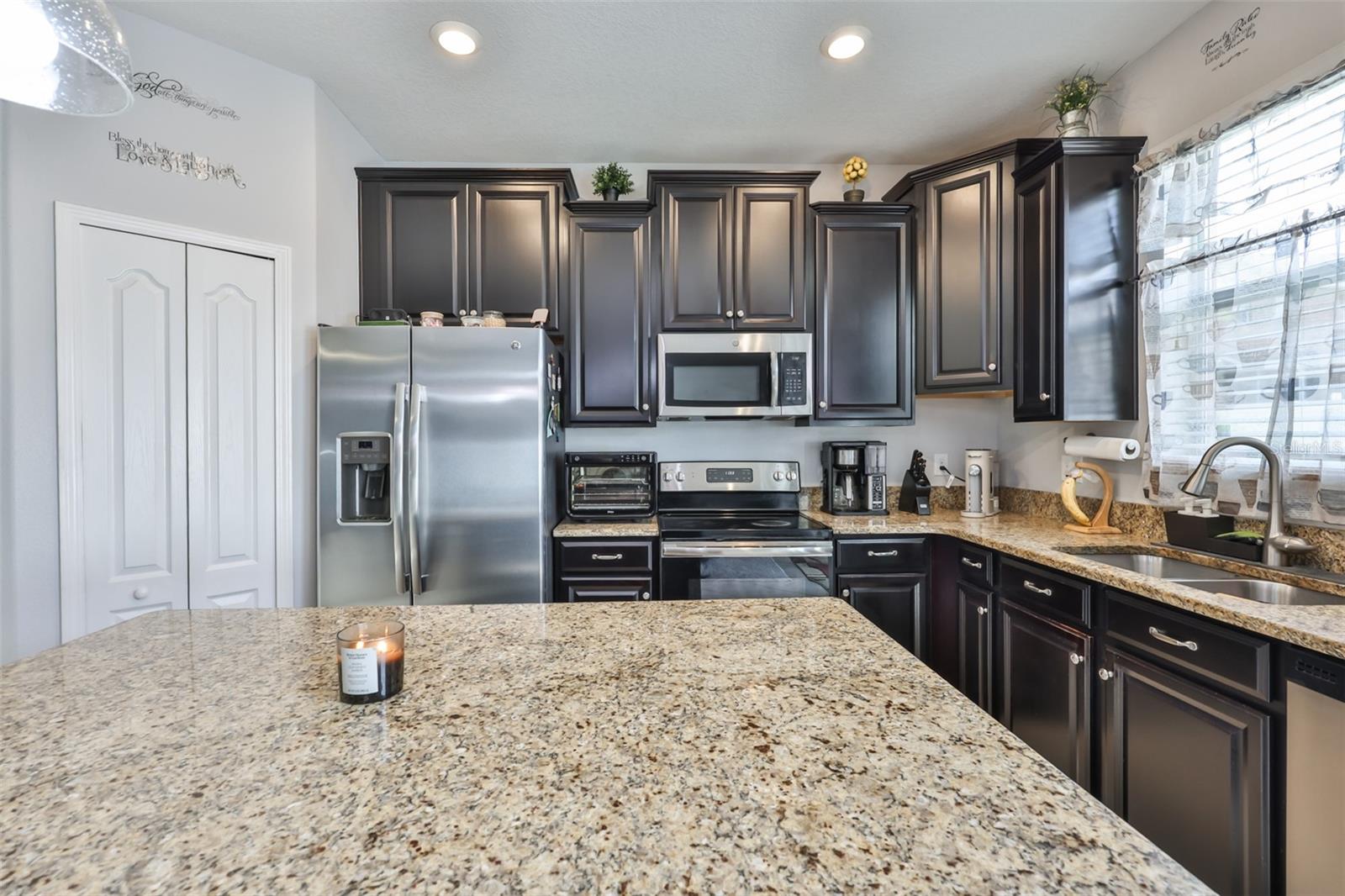 CHELSEA OAKS - Residential