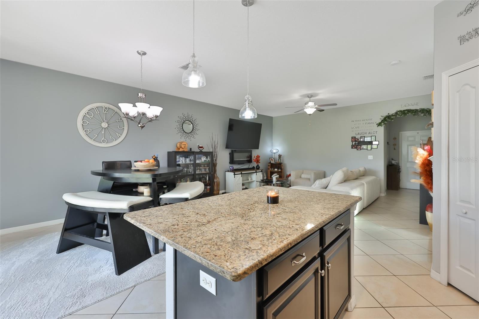 CHELSEA OAKS - Residential
