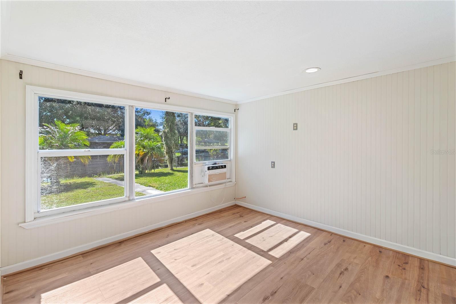 TOPS TERRACE - Residential Lease