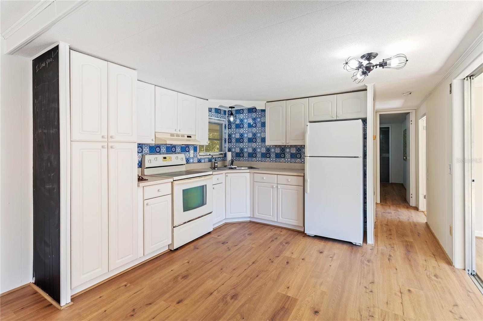 TOPS TERRACE - Residential Lease