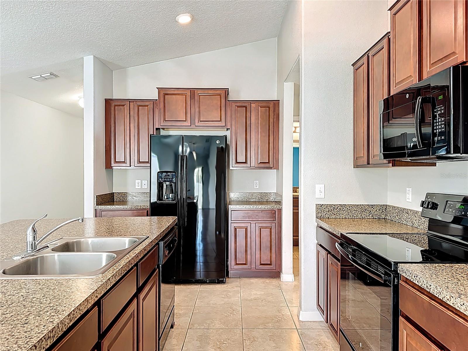 RIVERBEND WEST PH 1 - Residential