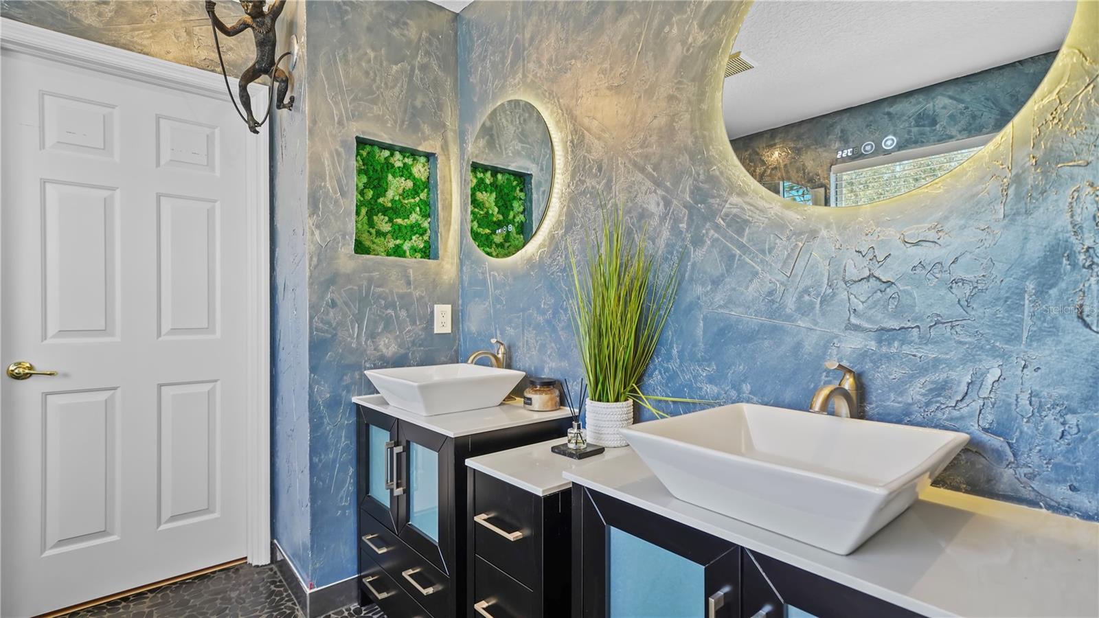 RIVER CHASE SUB - Residential