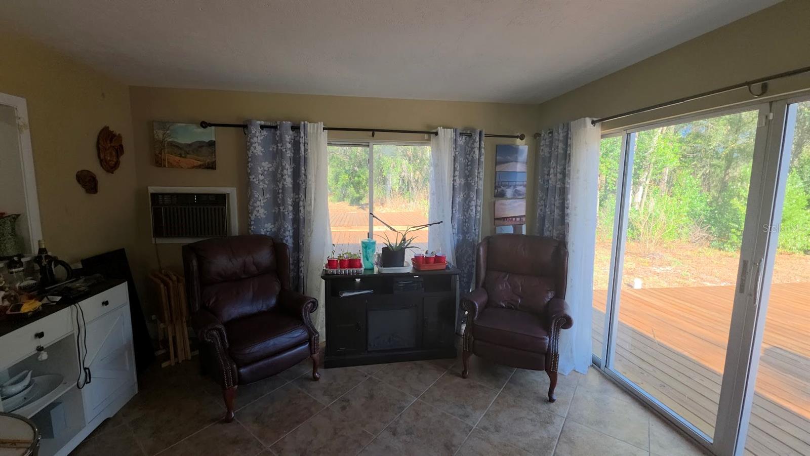 WILLISTON HLNDS - Residential