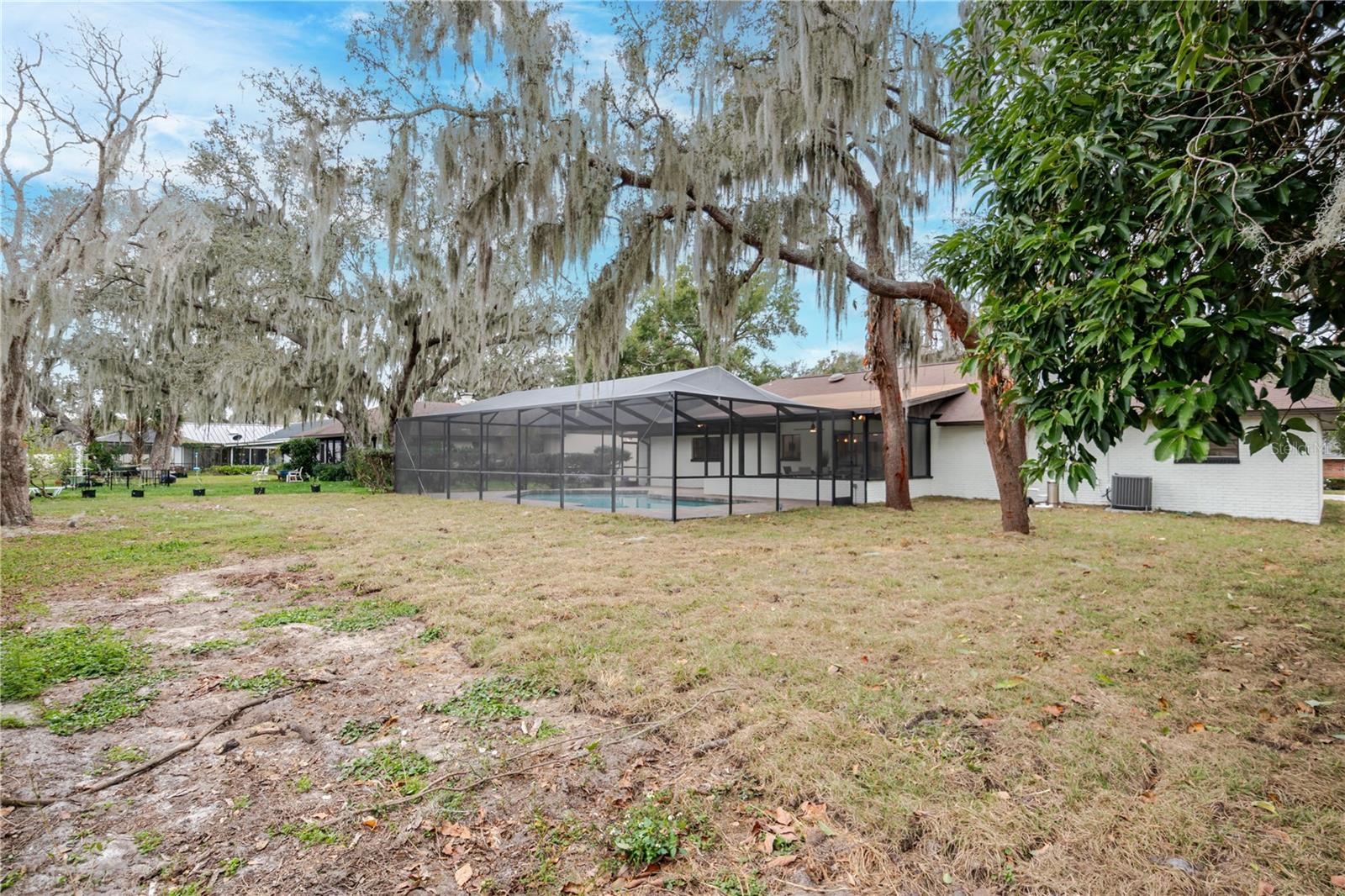 COLLEGE HILL WOODS - Residential