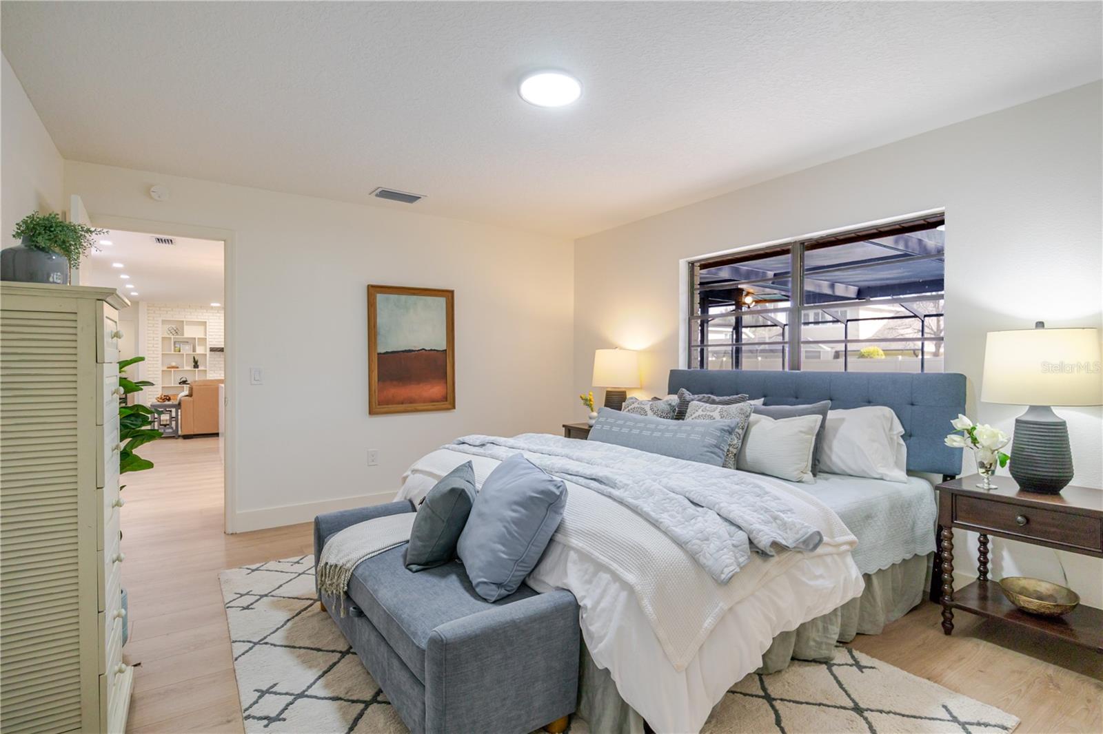 COLLEGE HILL WOODS - Residential