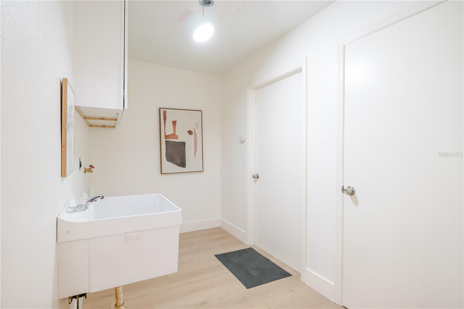 COLLEGE HILL WOODS - Residential