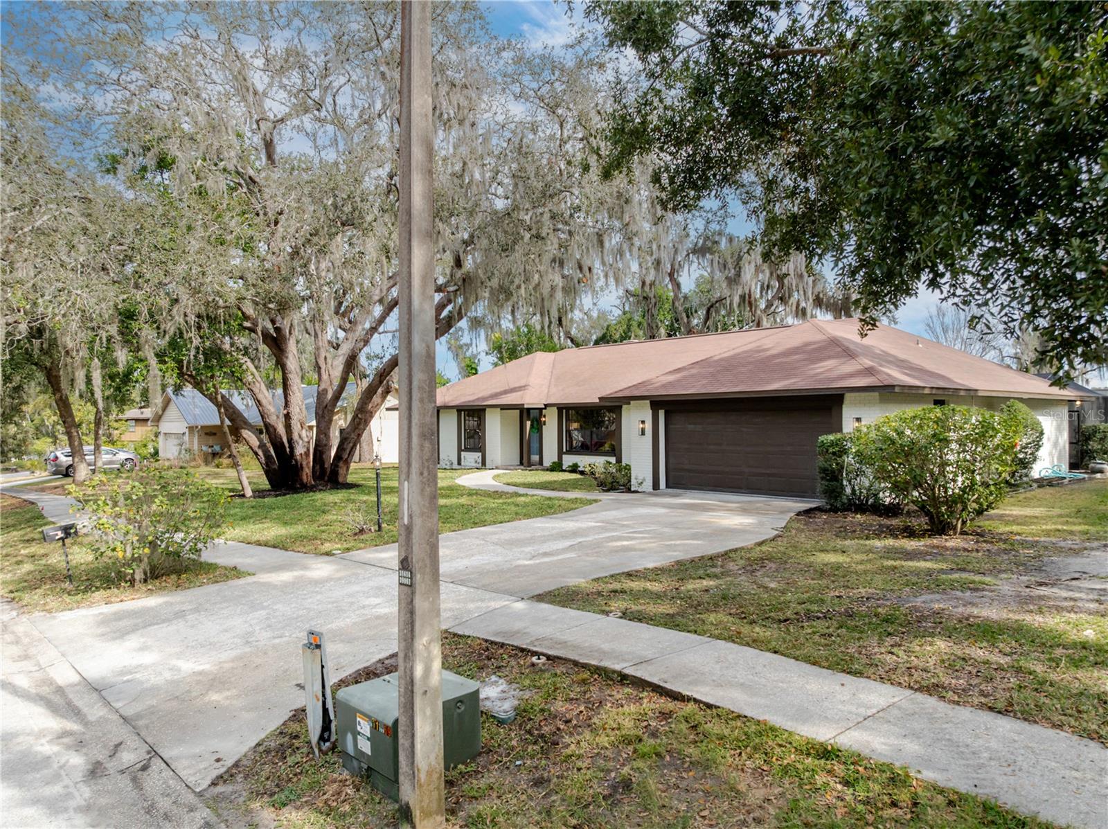 COLLEGE HILL WOODS - Residential