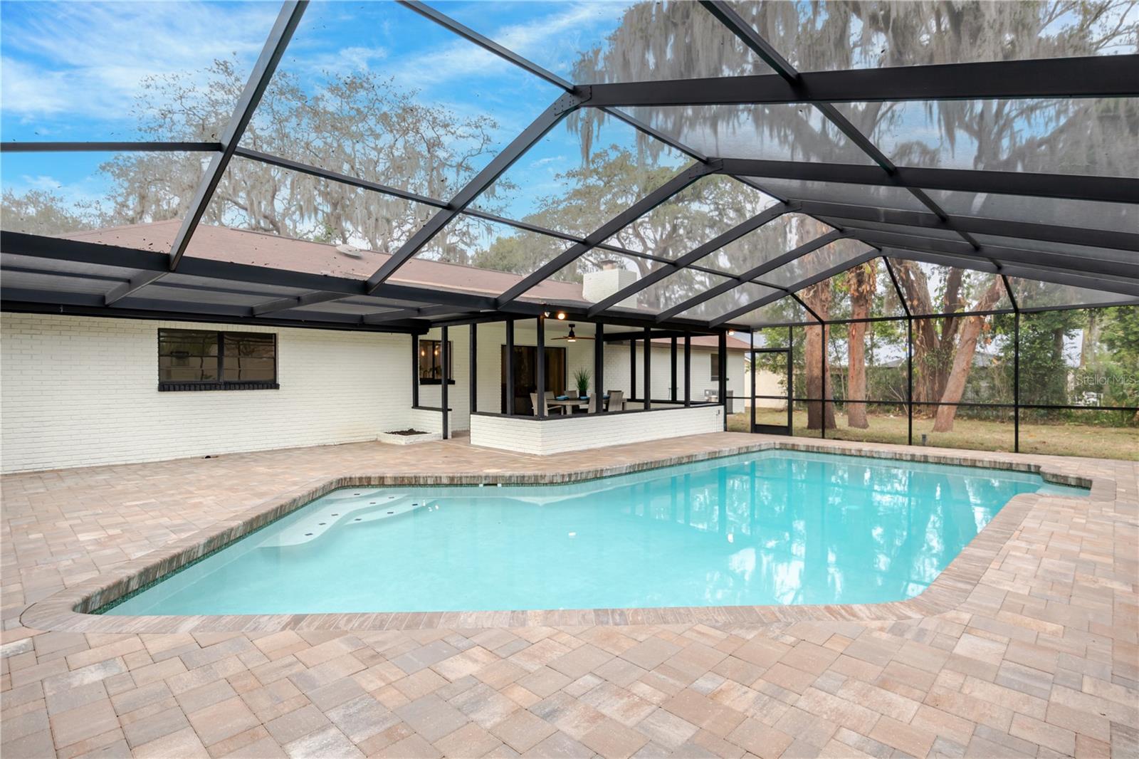 COLLEGE HILL WOODS - Residential