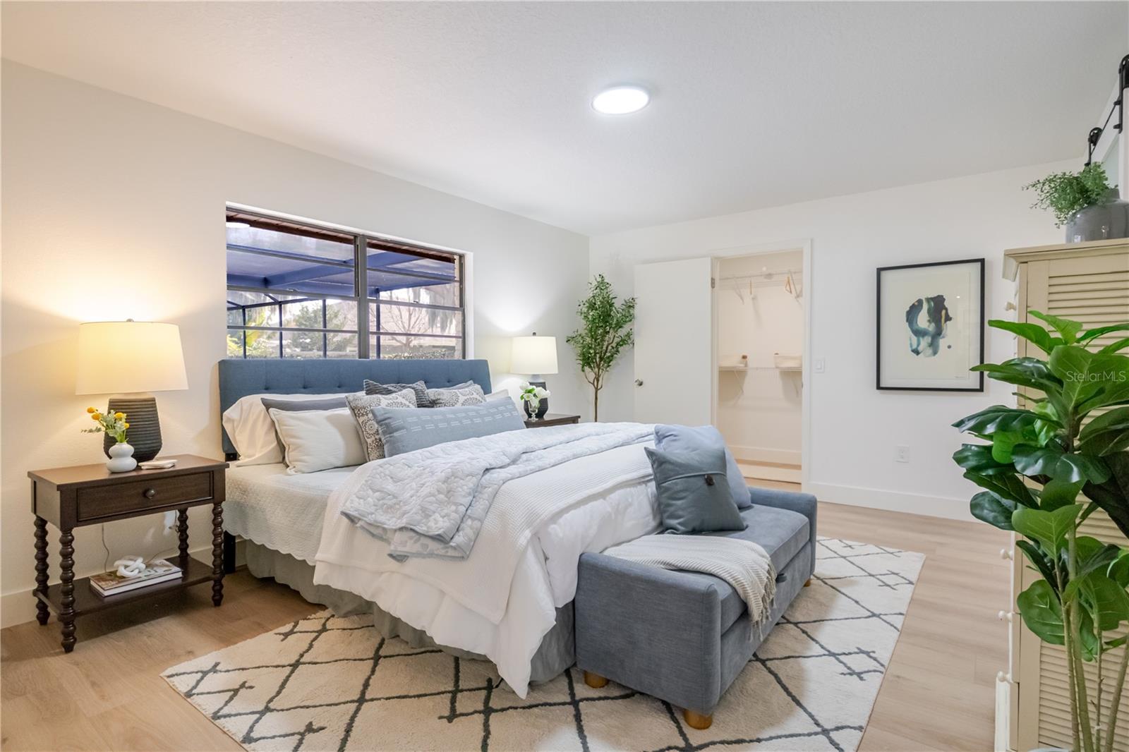 COLLEGE HILL WOODS - Residential