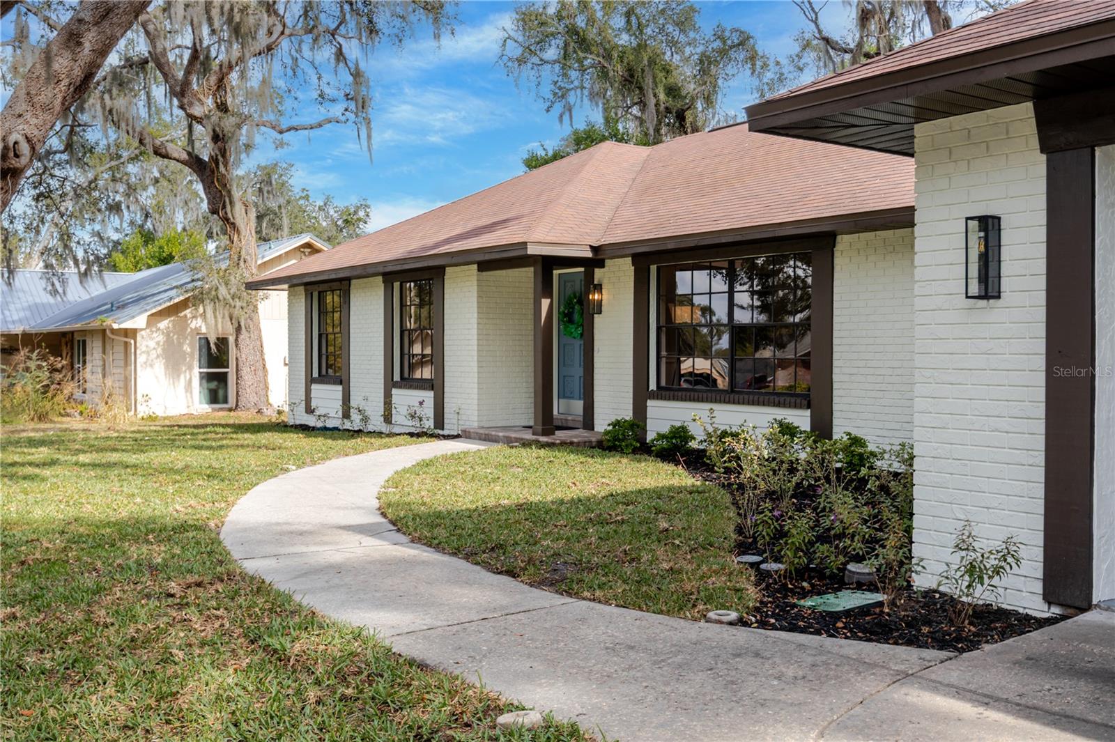 COLLEGE HILL WOODS - Residential