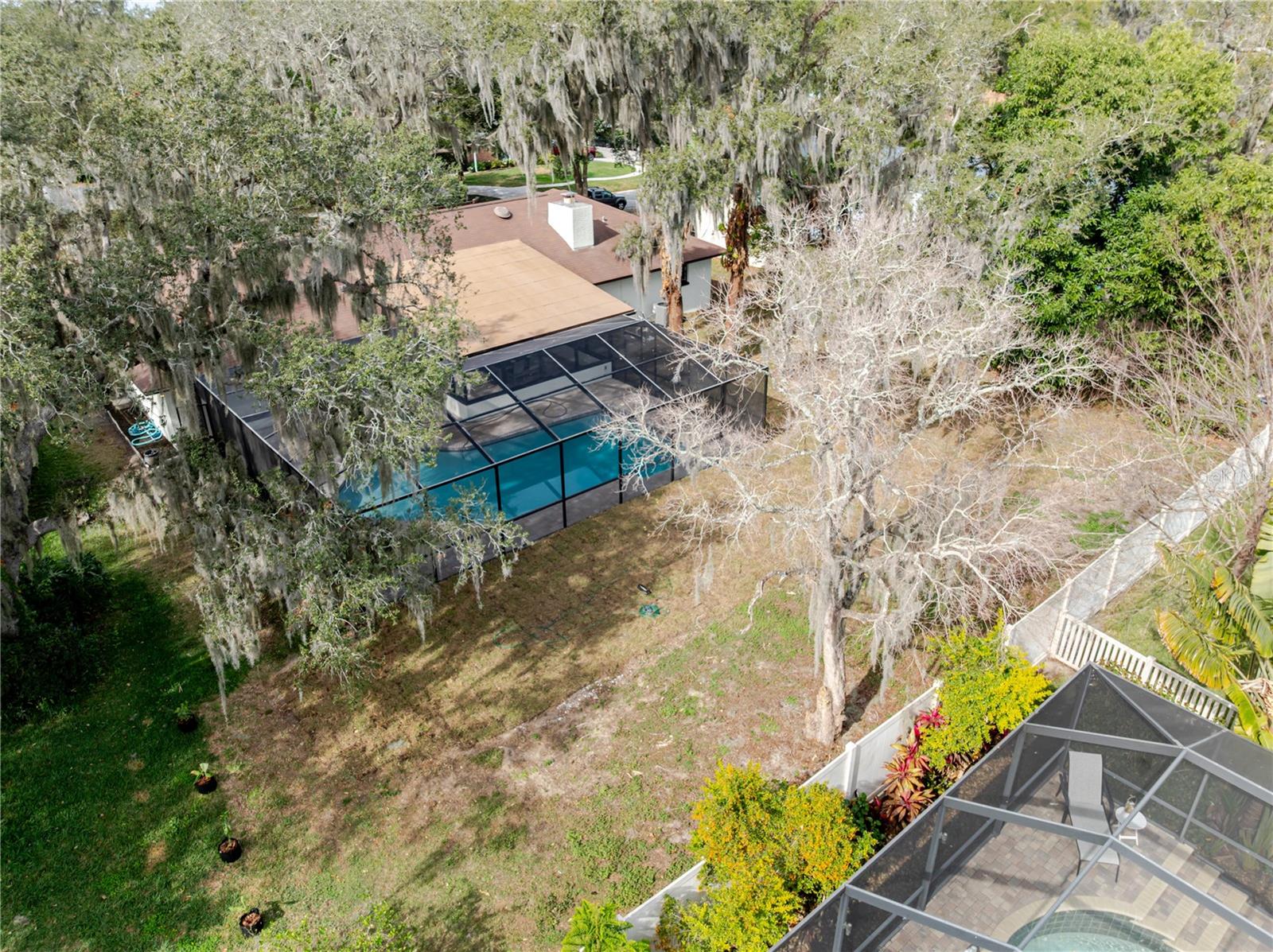 COLLEGE HILL WOODS - Residential