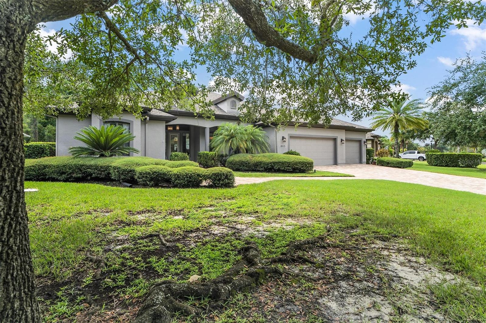 803 WESTLAKE DRIVE