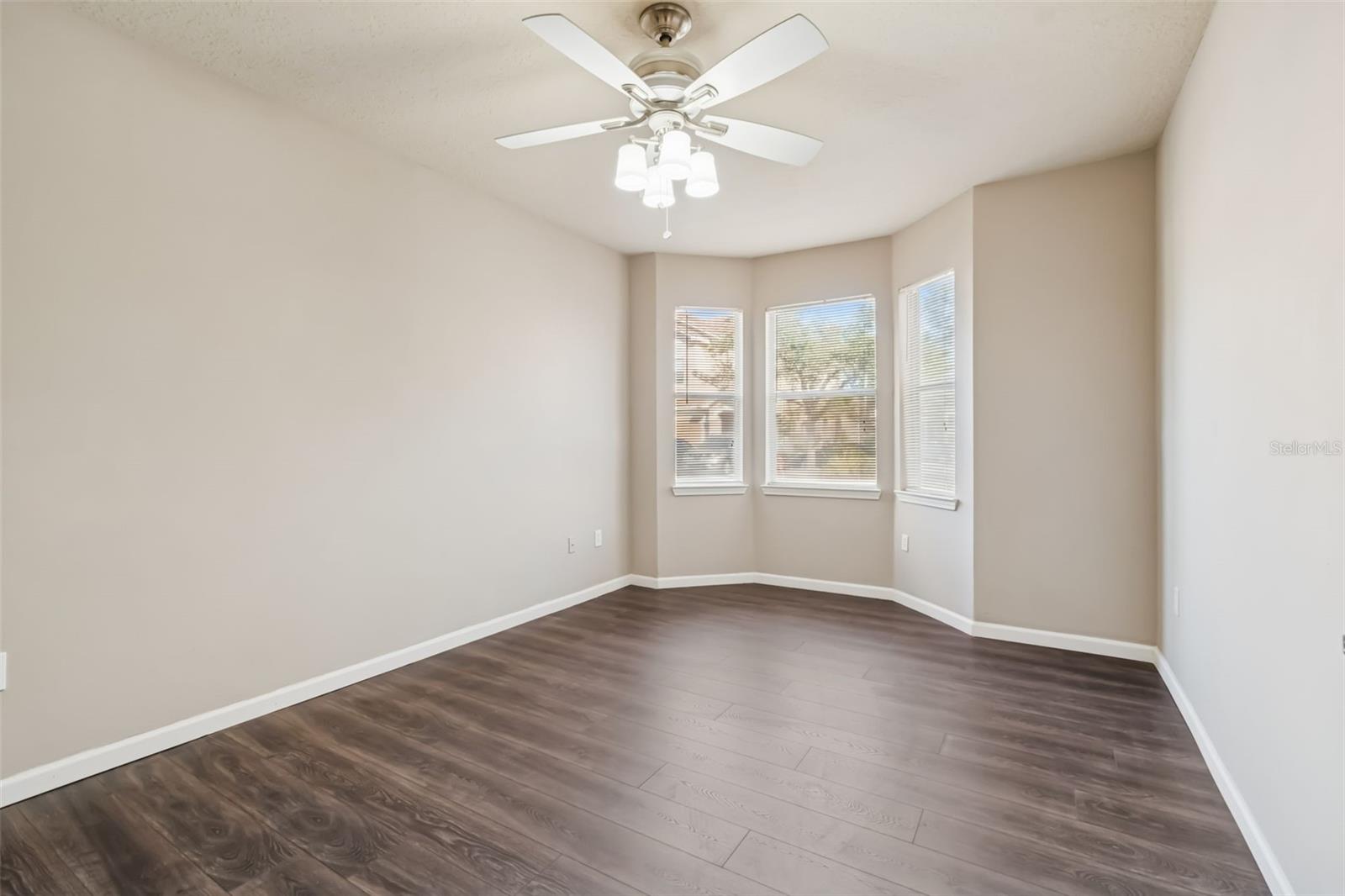 THE VILLAS CONDO - Residential