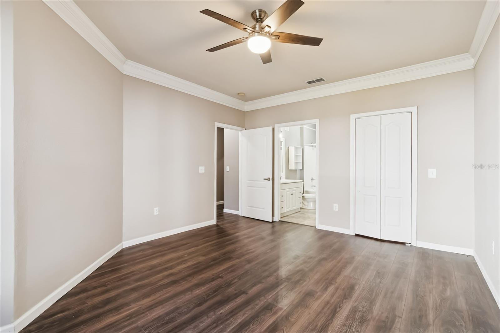 THE VILLAS CONDO - Residential