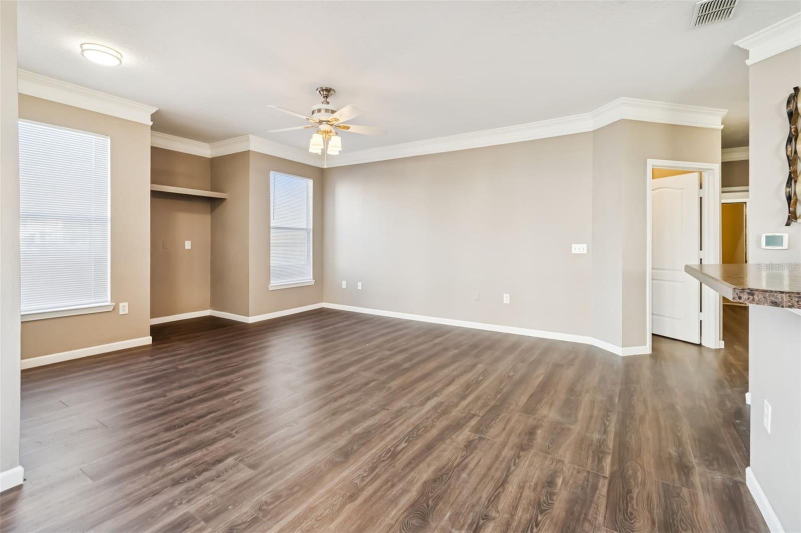 THE VILLAS CONDO - Residential